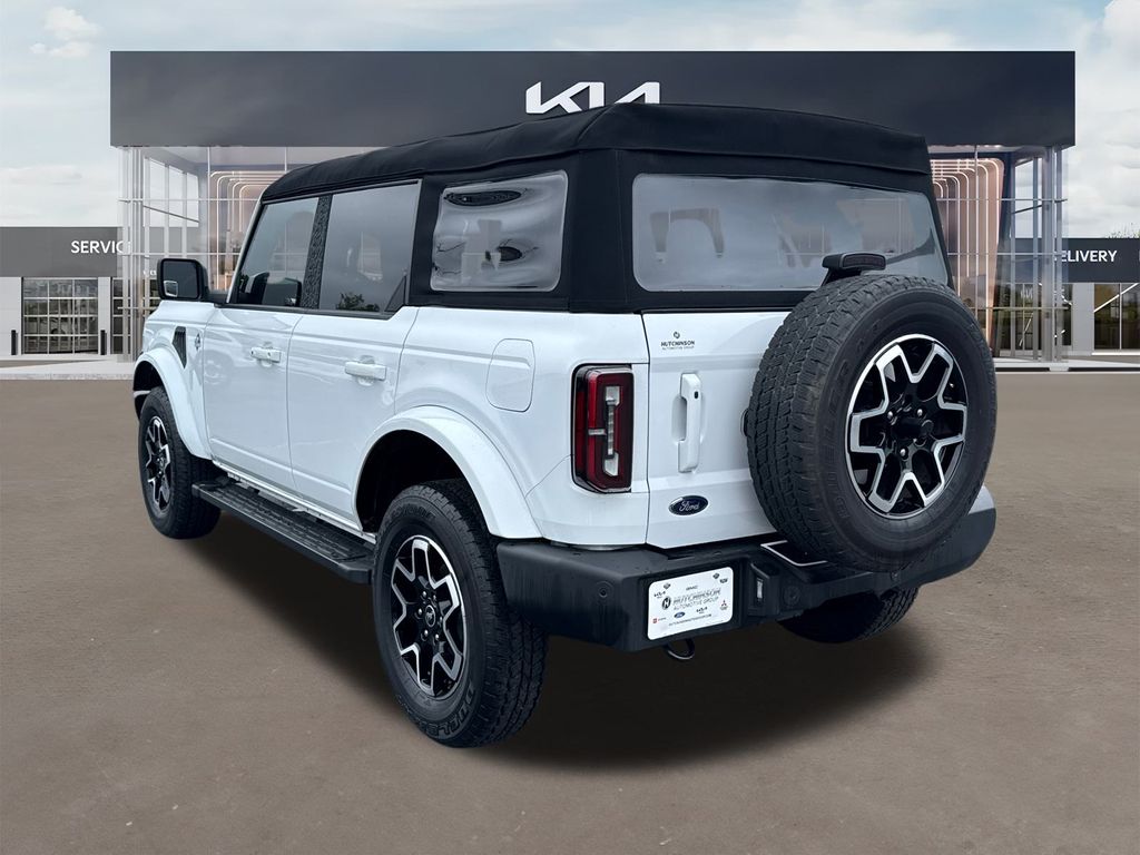 2024 Ford Bronco Outer Banks photo 5