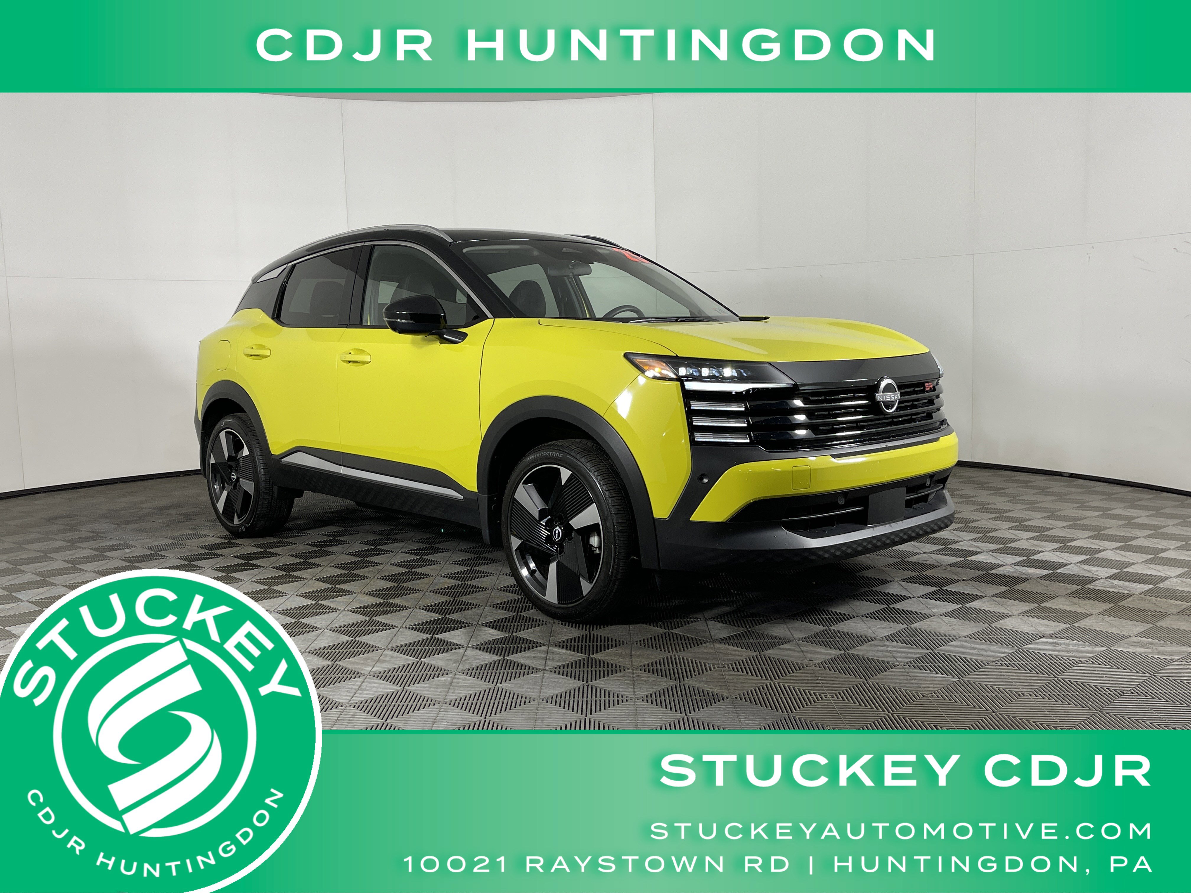 2025 Nissan Kicks SR AWD's photo