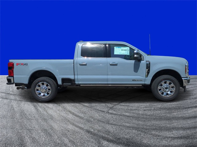 2025 Ford F-250 King Ranch photo 2