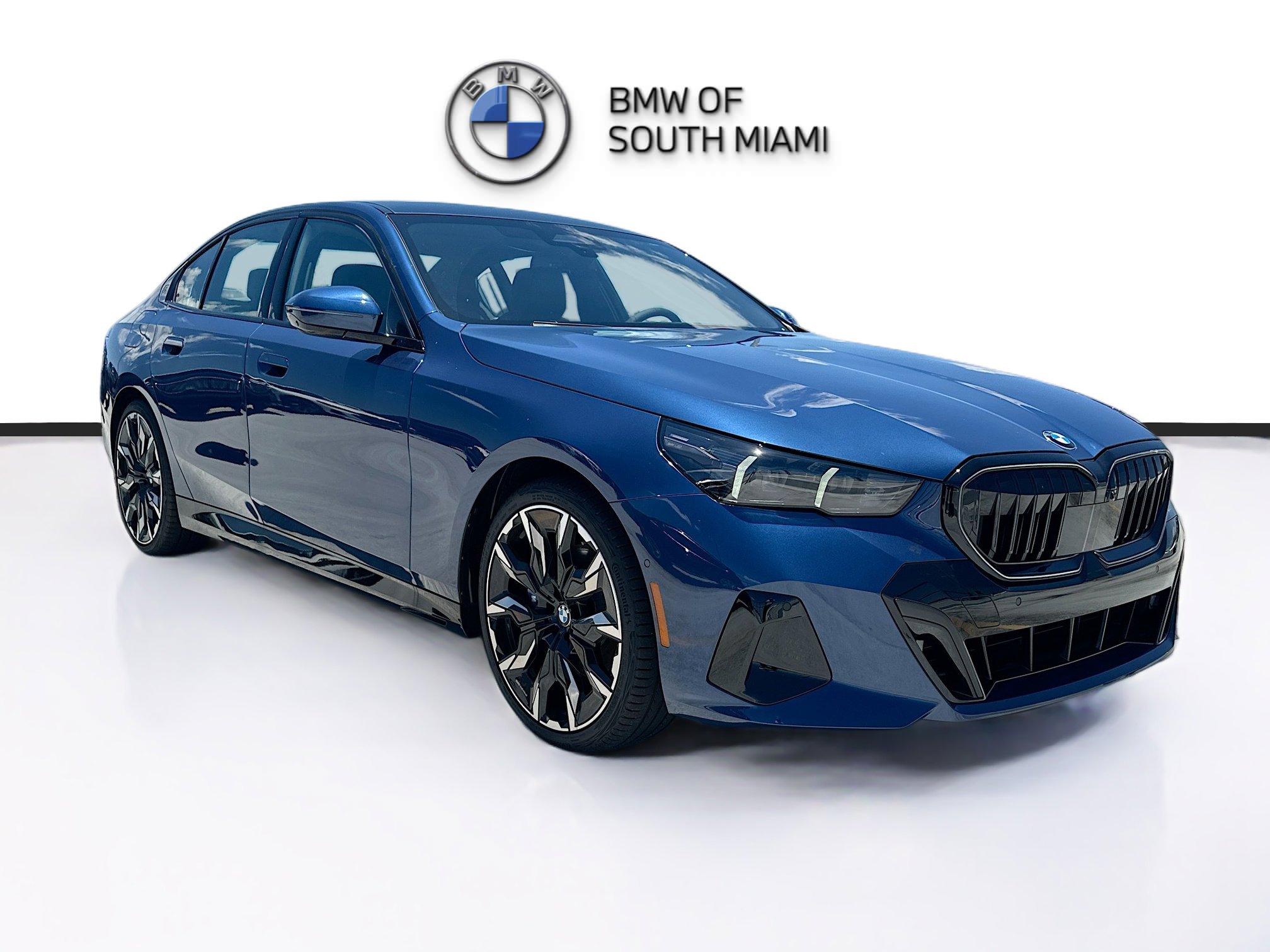 2025 BMW 5 Series 530i's photo