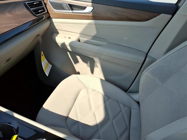 2026 Volkswagen Atlas SE Technology photo 15
