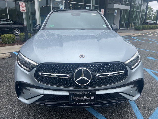 2025 Mercedes Benz GLC 350e 4MATIC photo 5