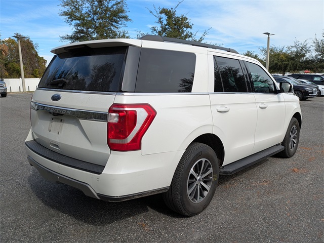 2020 Ford Expedition XLT photo 2