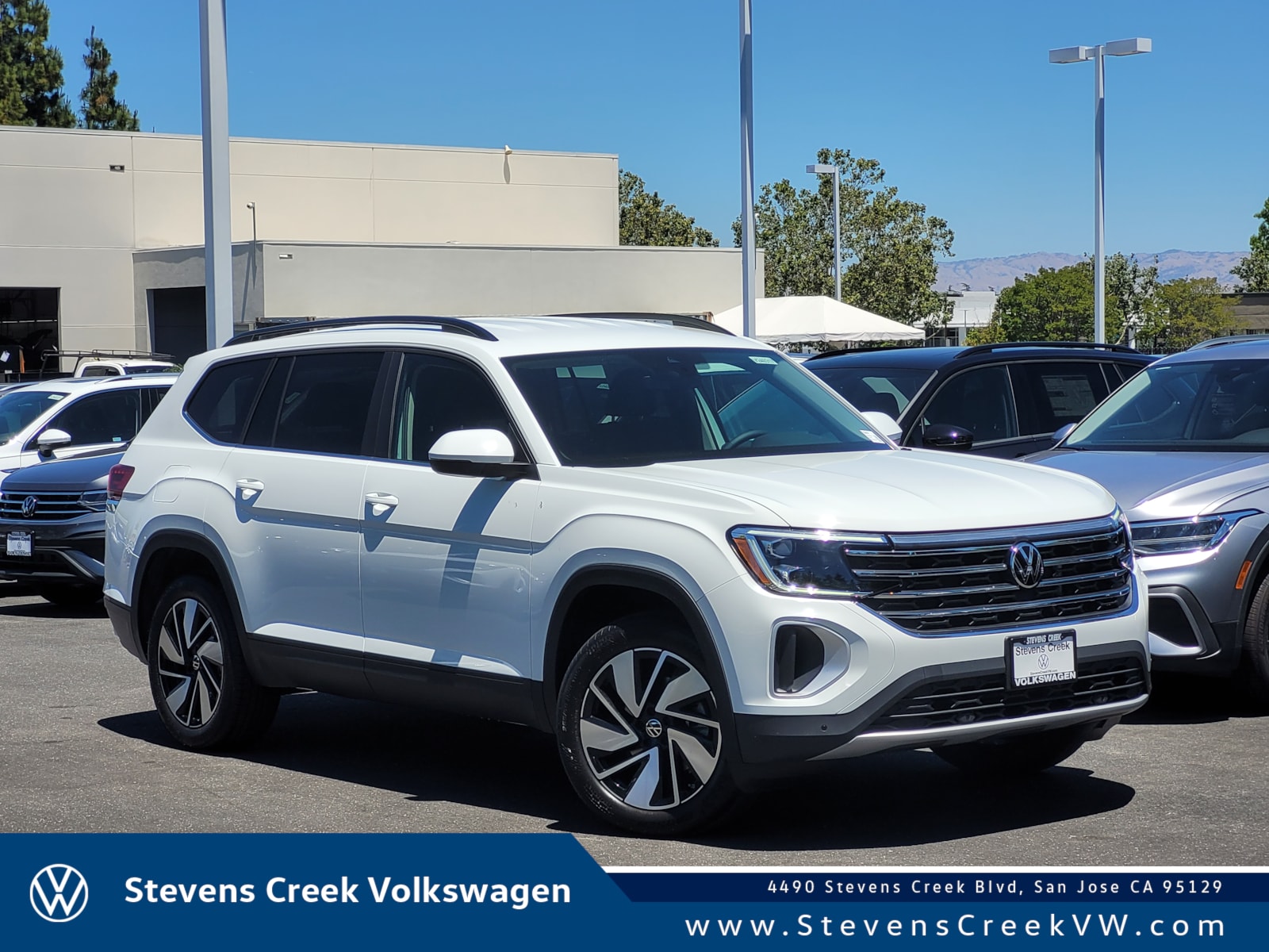 2024 Volkswagen Atlas SE w/Tech