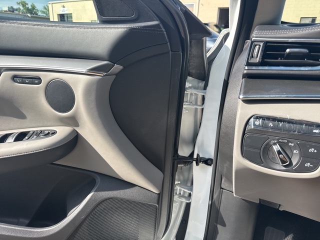 2025 Infiniti QX50 Luxe AWD photo 16