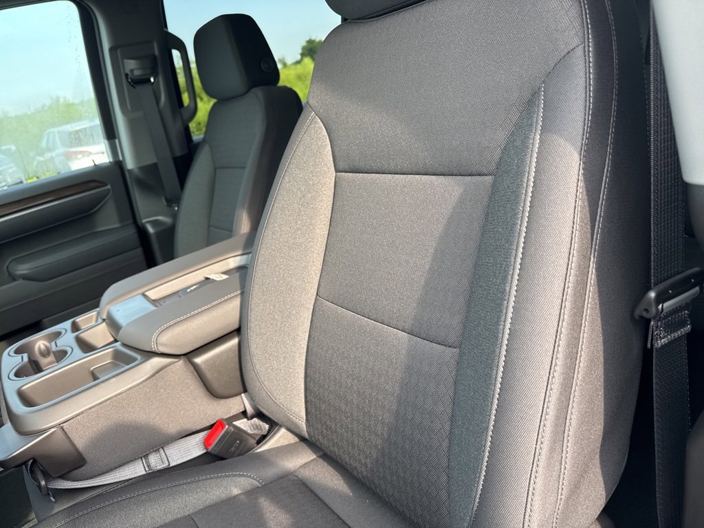 2026 Chevrolet Silverado 1500 LT photo 13