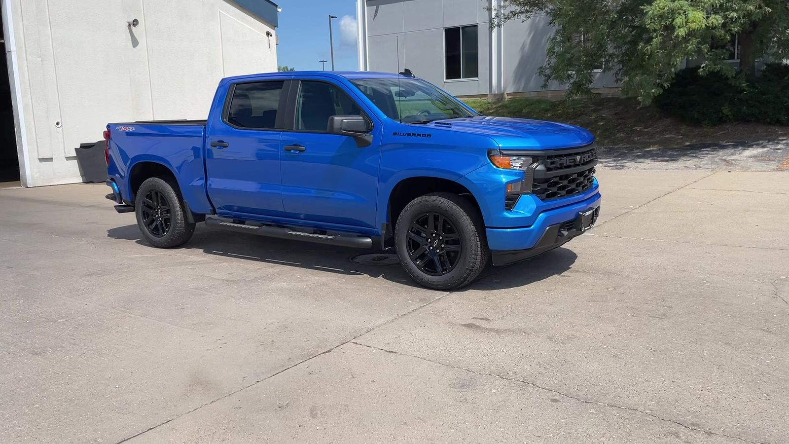 2025 Chevrolet Silverado 1500 Custom photo 16