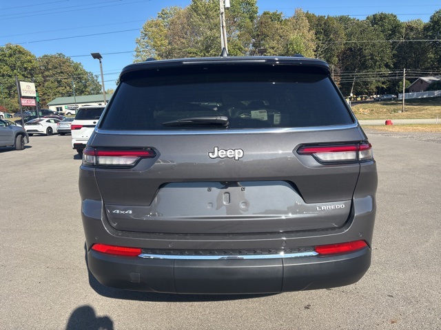 2025 Jeep Grand Cherokee Laredo X photo 3
