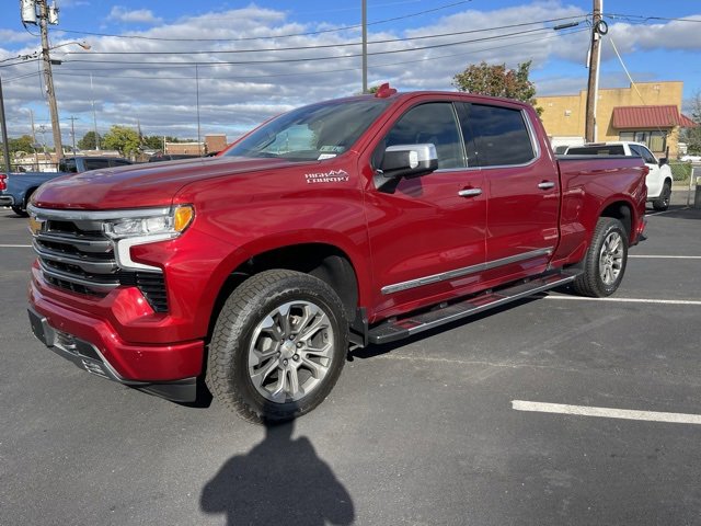 2025 Chevrolet Silverado 1500 High Country photo 3