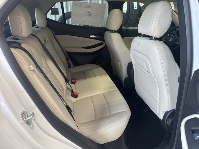 2026 Buick Encore GX Avenir photo 25