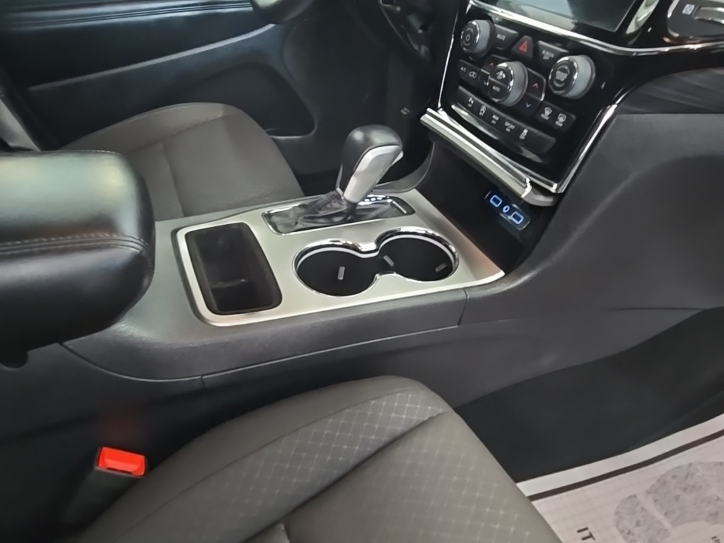 2019 Jeep Grand Cherokee Laredo E photo 19