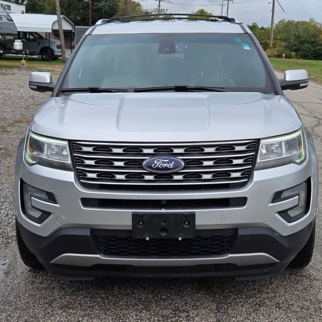 2016 Ford Explorer Limited photo 2