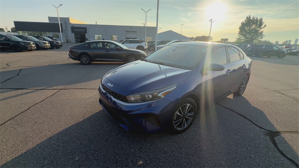 2023 Kia Forte LXS photo 4