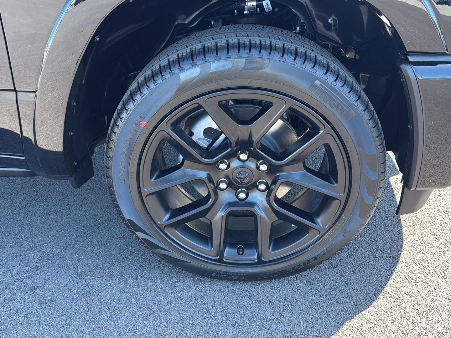 2025 Ram 1500 Laramie photo 14