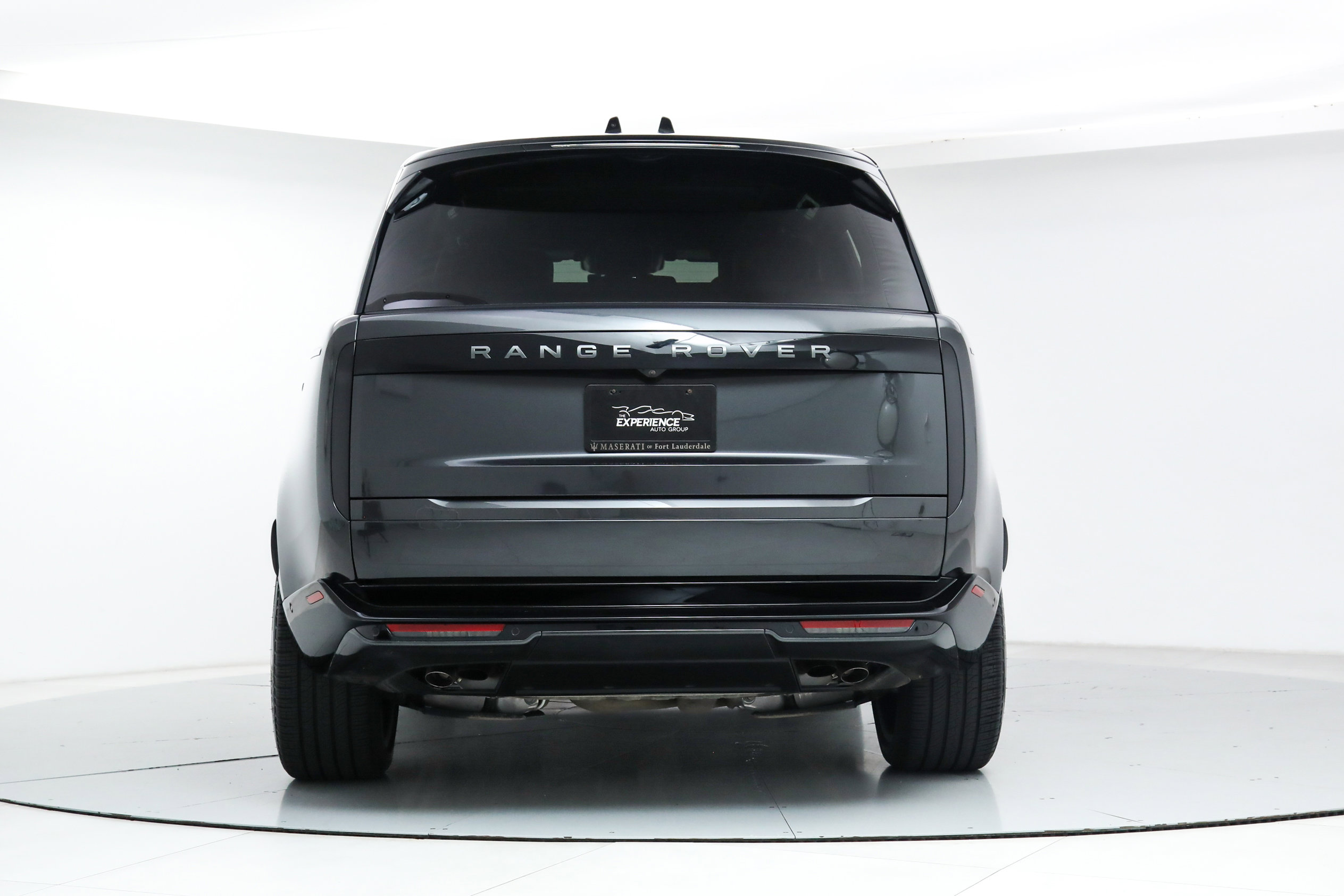 2025 Land Rover Range Rover Autobiography photo 4