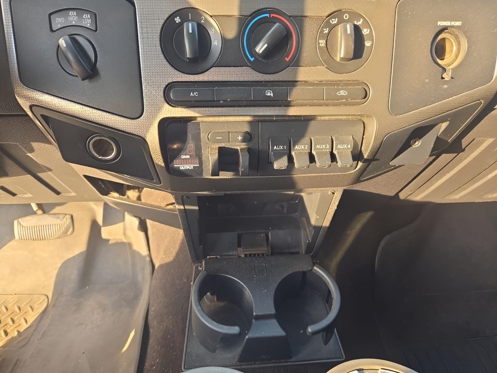 2008 Ford F-250 Lariat photo 8