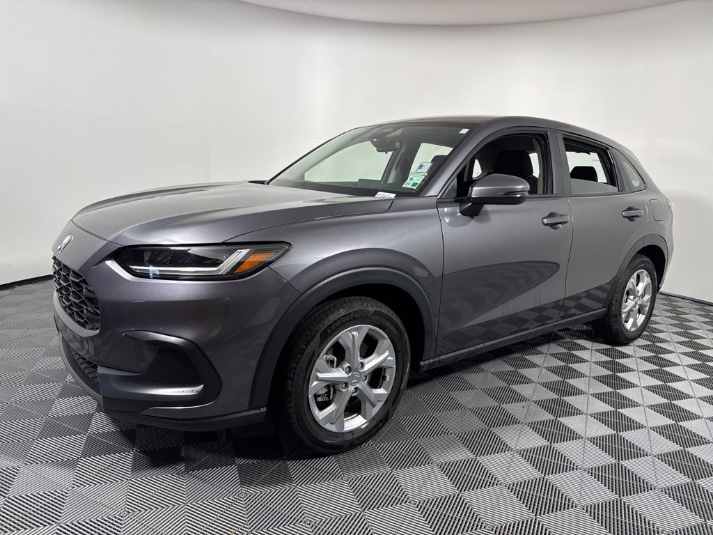2025 Honda HR-V LX photo 2