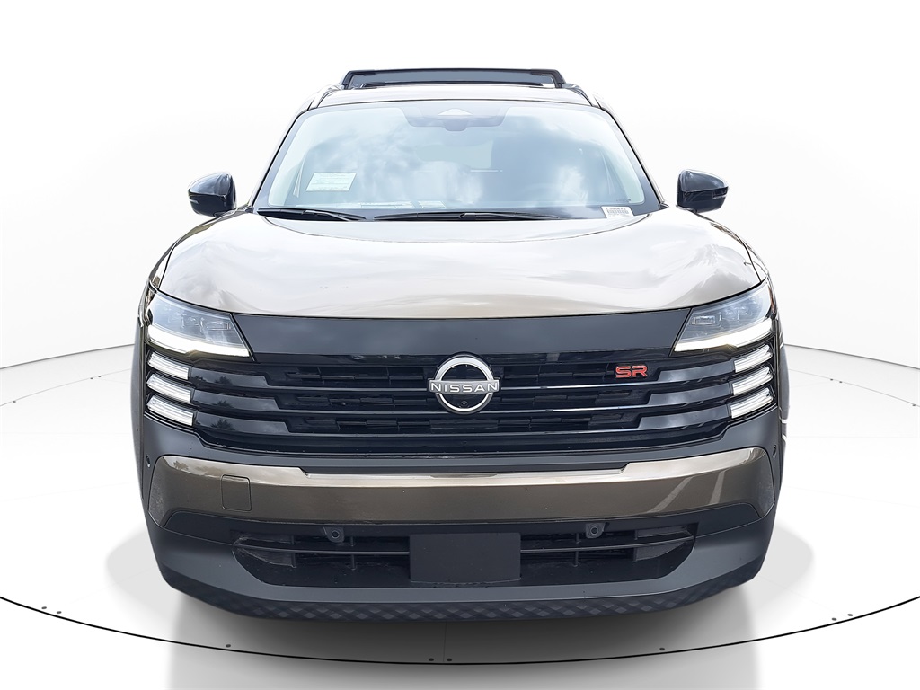 2026 Nissan Kicks SR photo 2