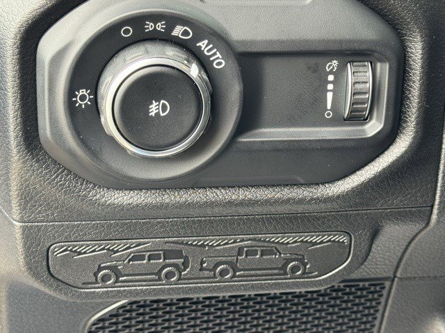 2025 Jeep Wrangler Sport S photo 11