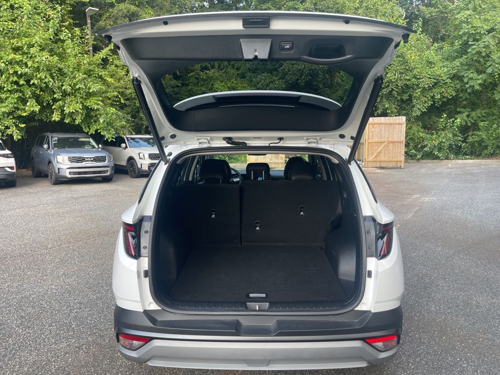 2025 Hyundai Tucson SEL Convenience photo 15