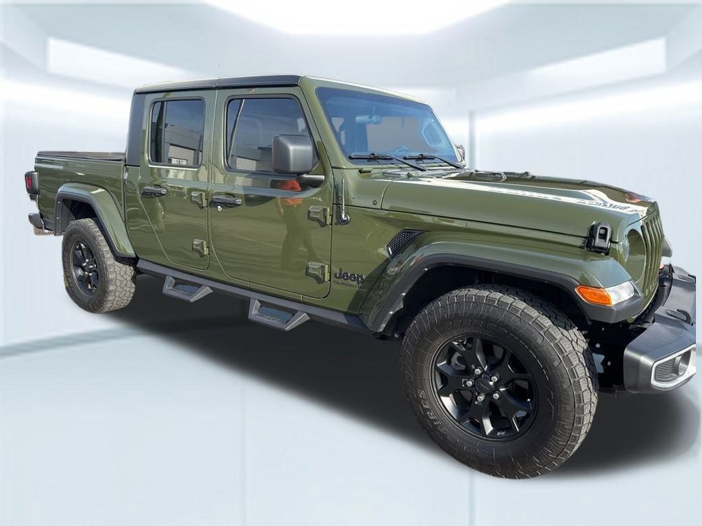 2021 Jeep Gladiator Sport photo 2