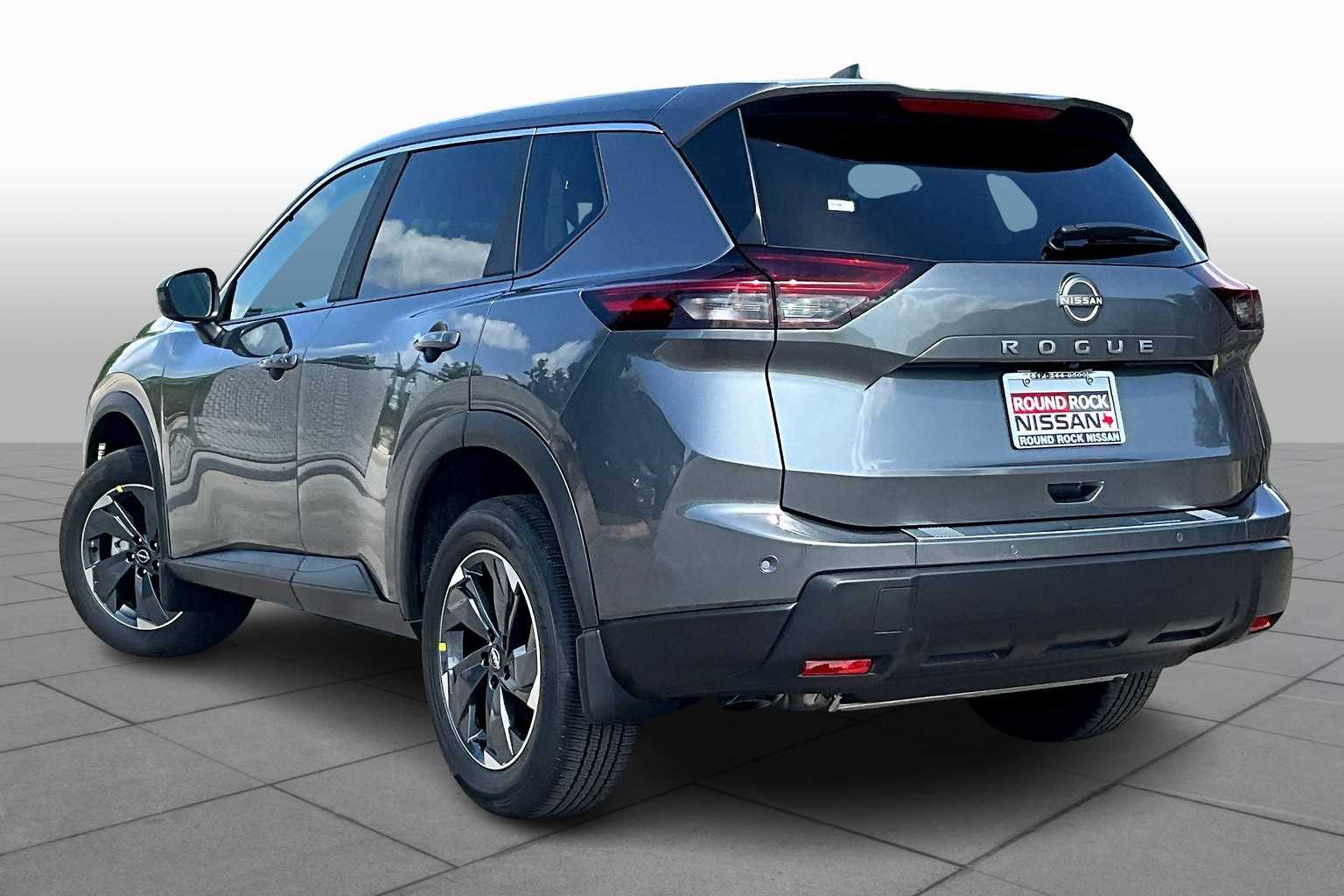 2025 Nissan Rogue SV photo 7