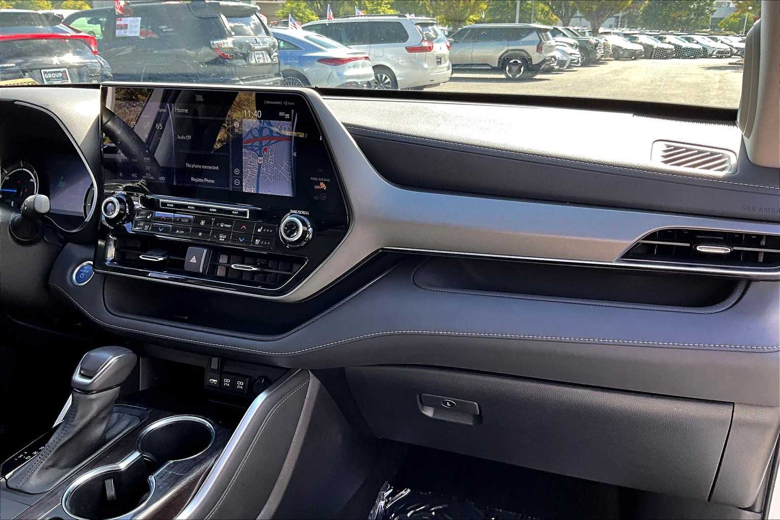 2021 Toyota Highlander Hybrid Limited photo 16