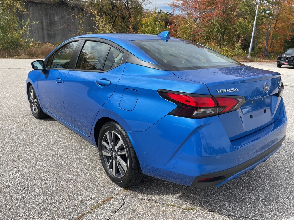 2023 Nissan Versa 1.6 SV photo 4