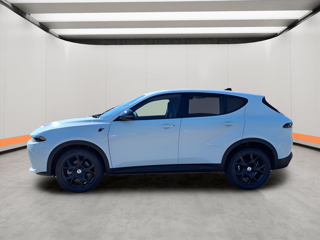 2025 Dodge Hornet GT photo 3