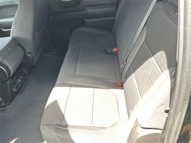 2022 Chevrolet Silverado 1500 LT photo 13