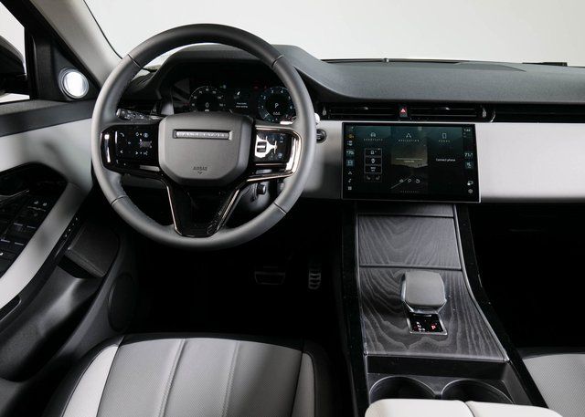 2024 Land Rover Range Rover Evoque Dynamic SE photo 5