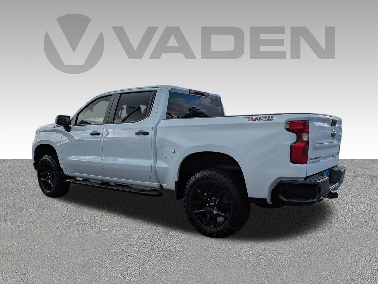 2023 Chevrolet Silverado 1500 Custom Trail Boss photo 4