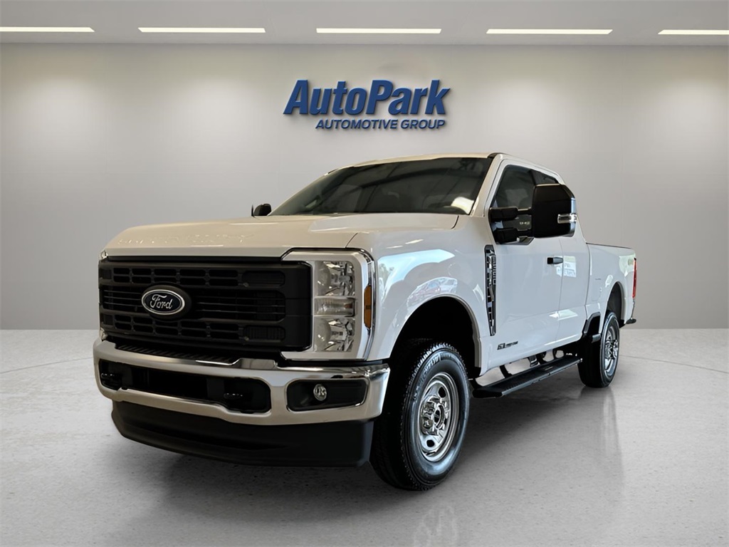 2026 Ford F-350 XL photo 2