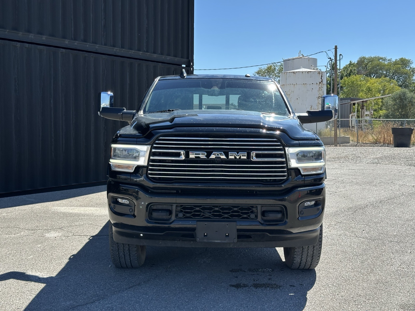 2022 Ram 3500 Laramie photo 2