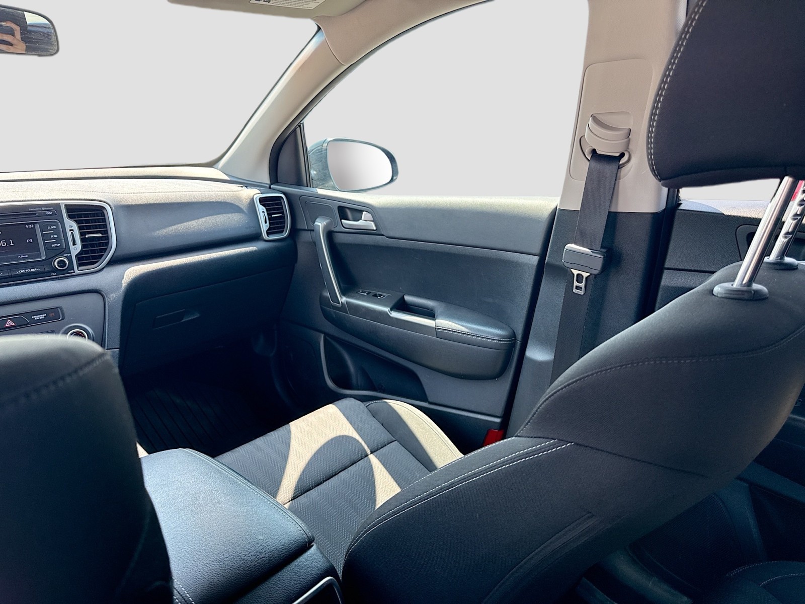 2017 Kia Sportage LX photo 19