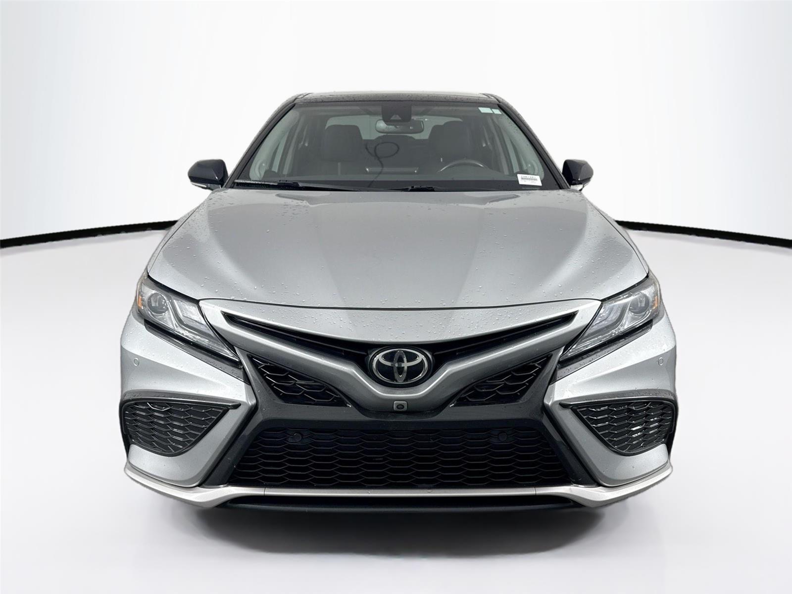 2022 Toyota Camry XSE V6 photo 3