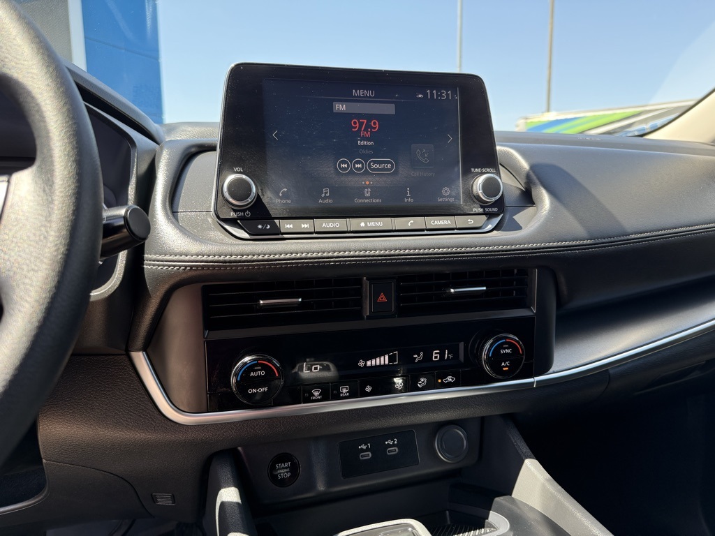 2024 Nissan Rogue SV photo 18
