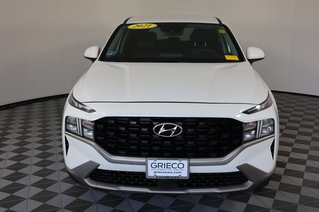 2021 Hyundai Santa Fe SE photo 3