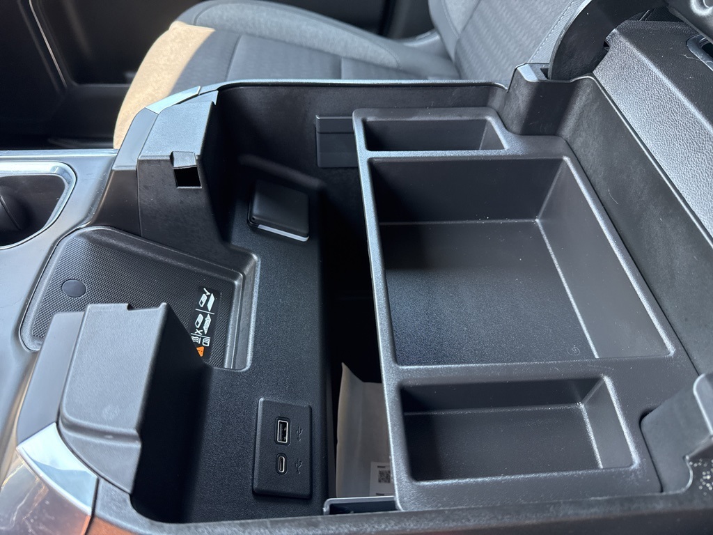2023 Chevrolet Silverado 1500 RST photo 19