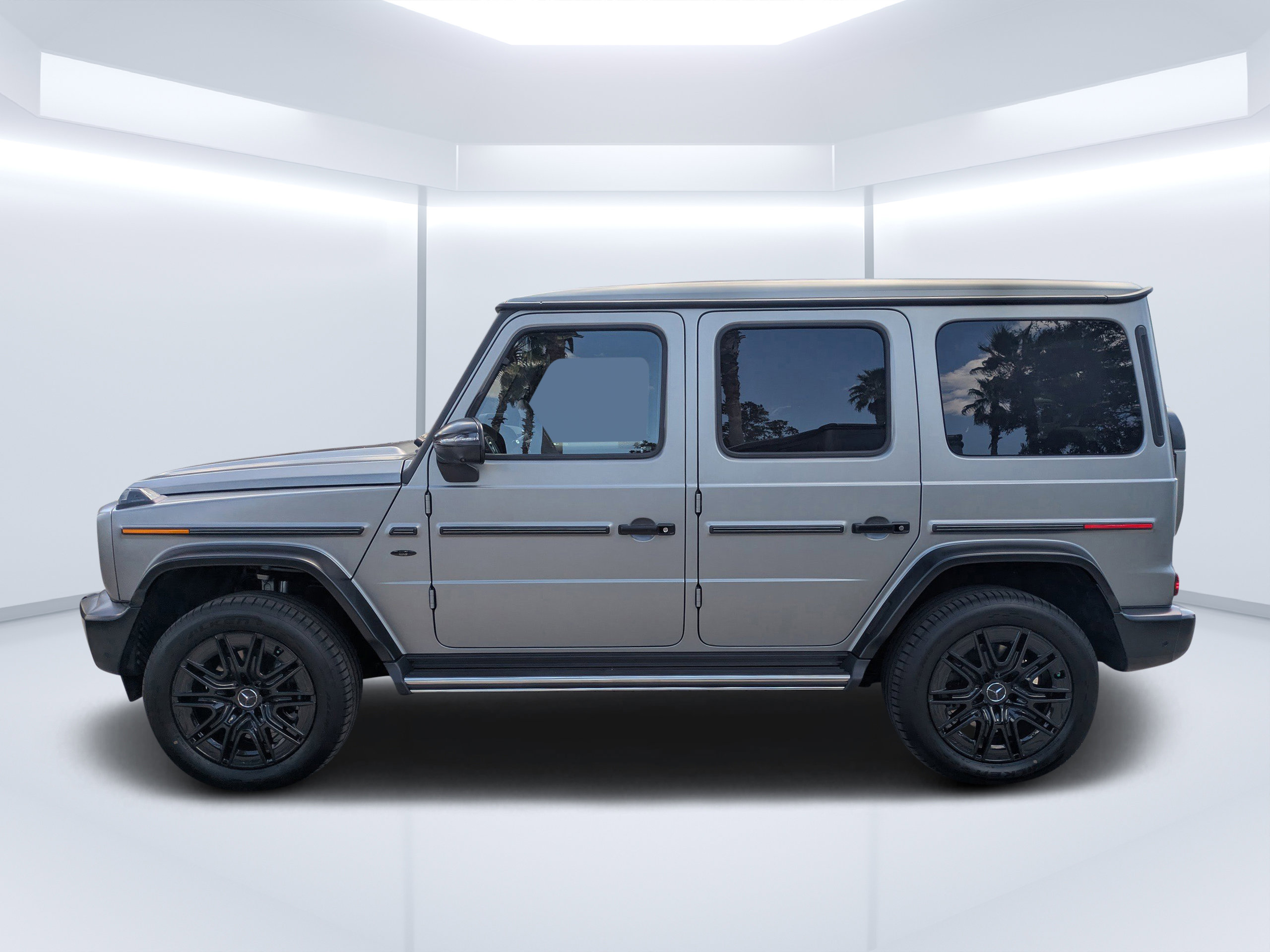 2025 Mercedes Benz G photo 6