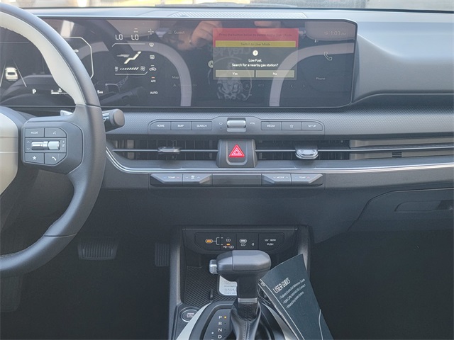 2025 Kia K4 GT-Line photo 19