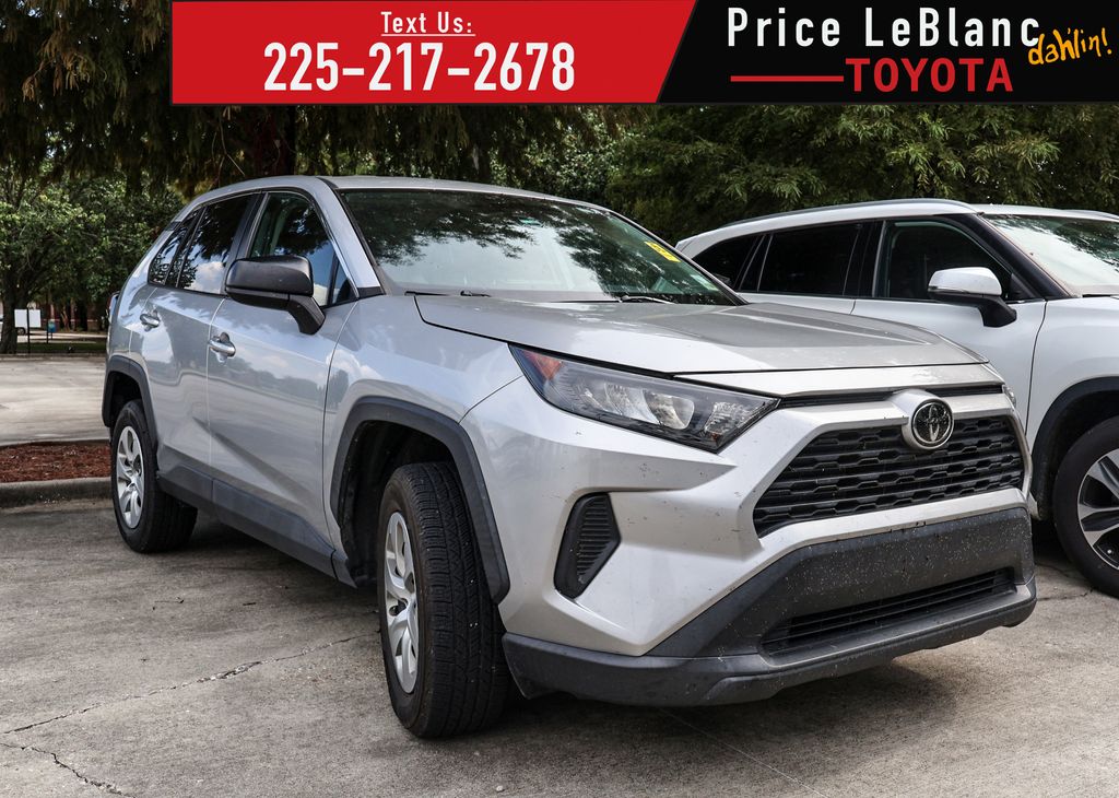2022 Toyota RAV4 LE