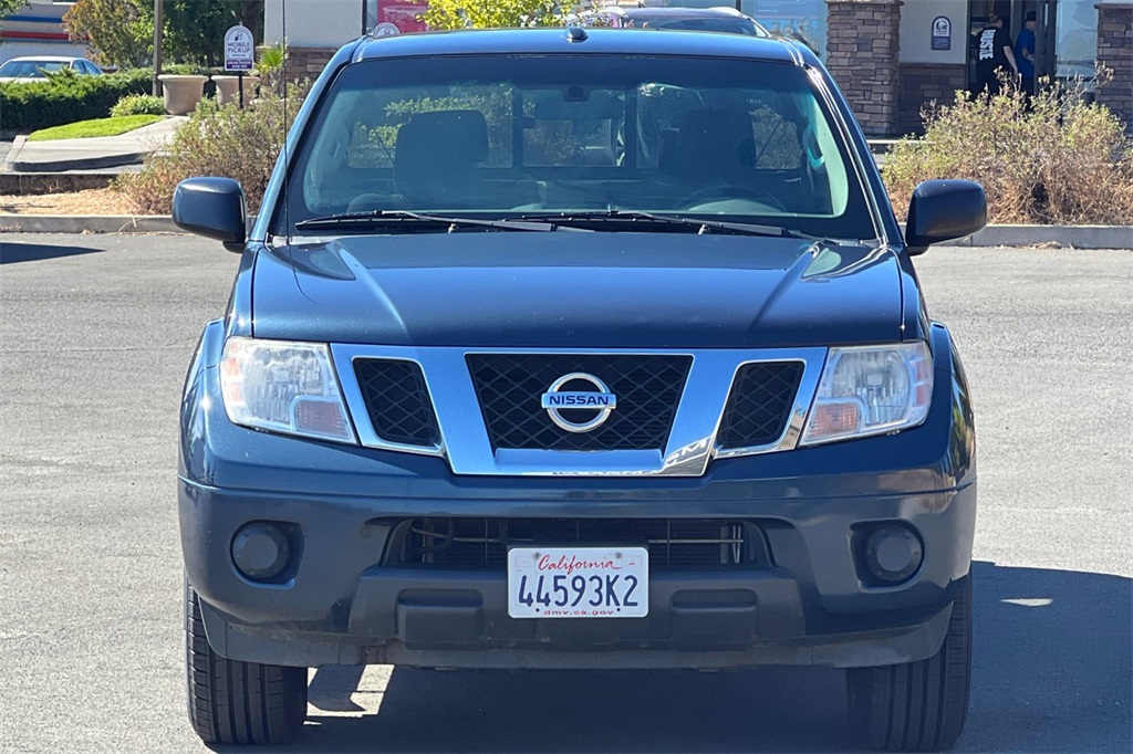 2017 Nissan Frontier SV photo 4