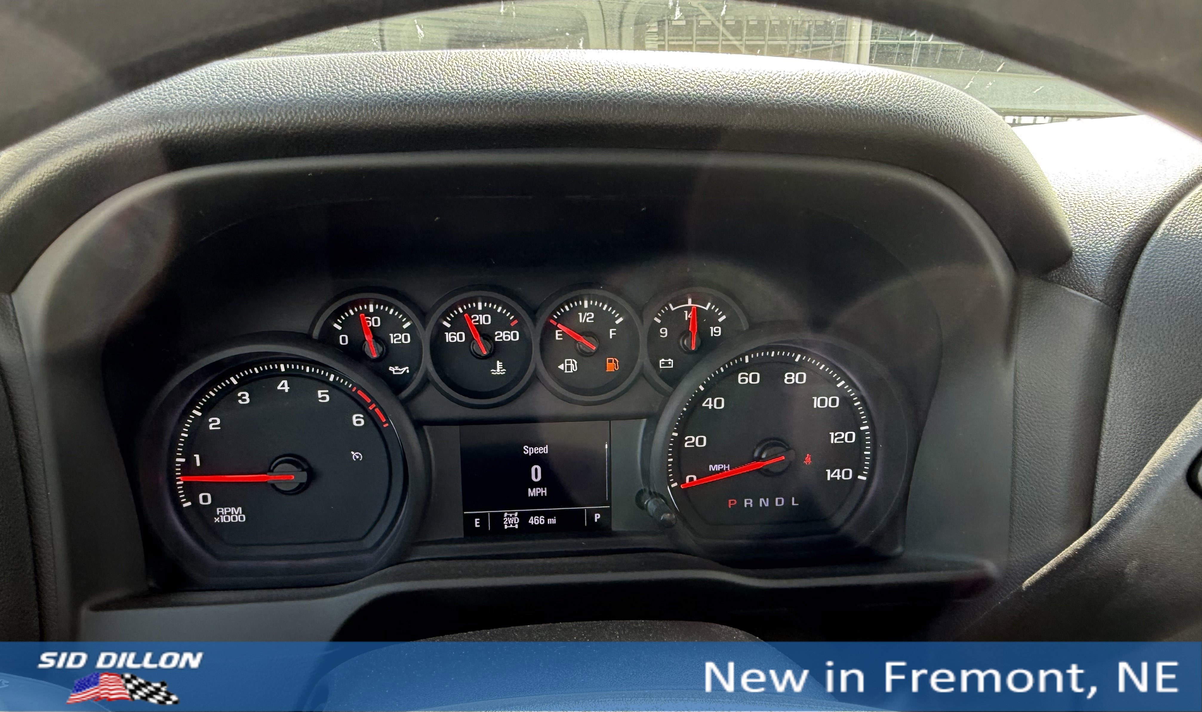 2025 Chevrolet Silverado 3500HD photo 3