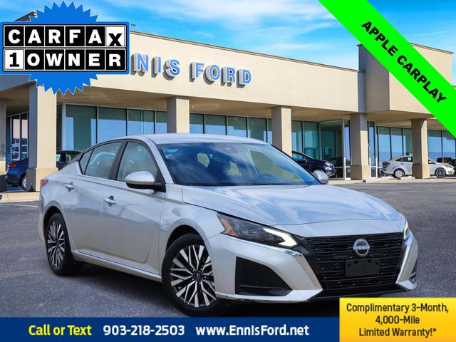 2023 Nissan Altima SV's photo