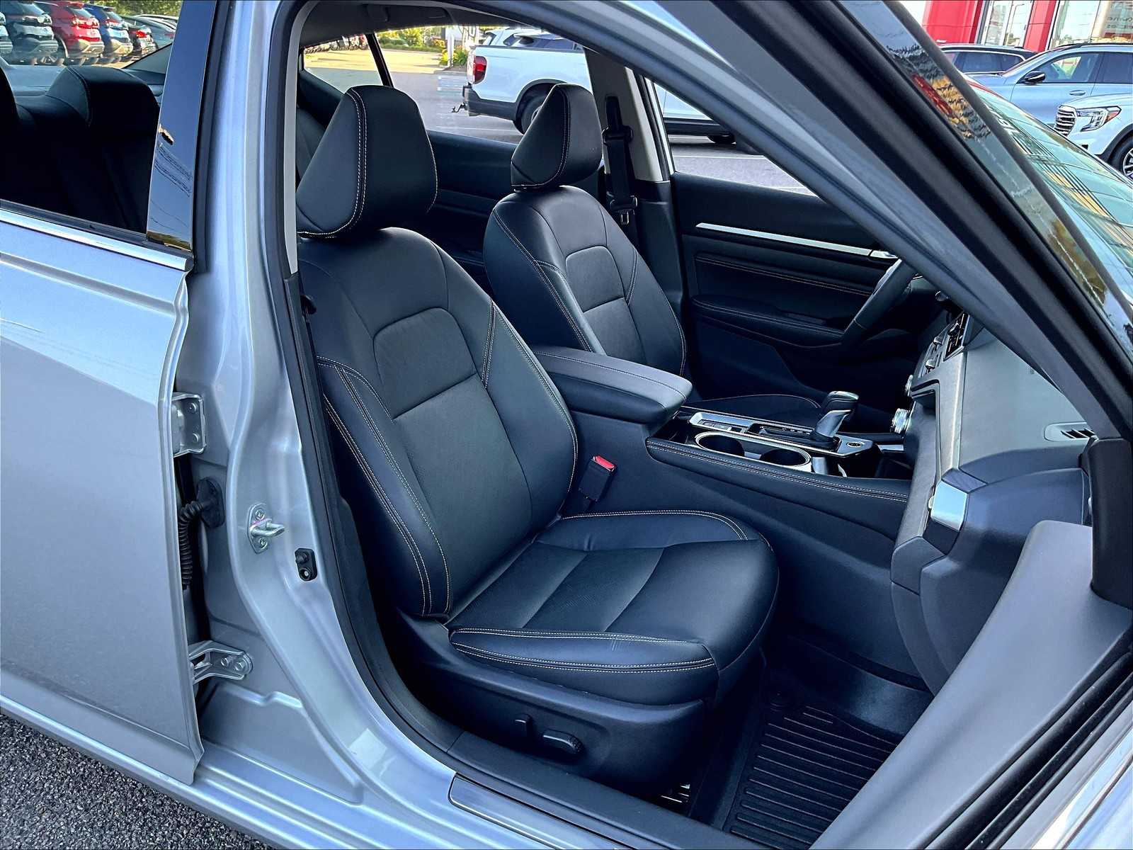 2023 Nissan Altima 2.5 SL photo 11