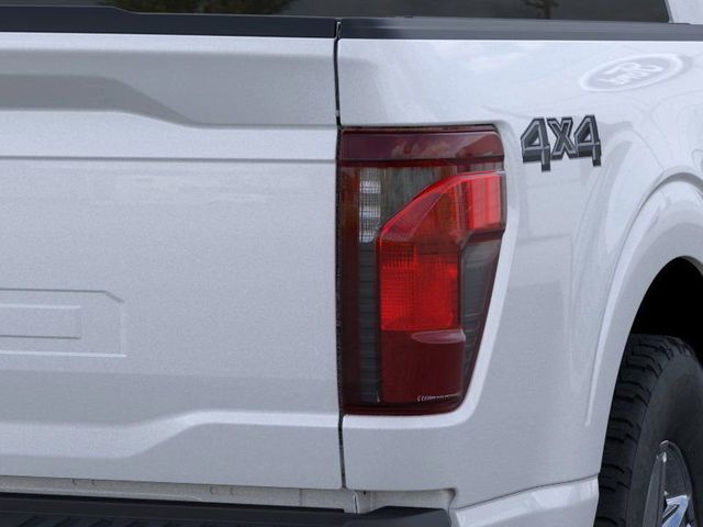 2025 Ford F-150 XLT photo 21