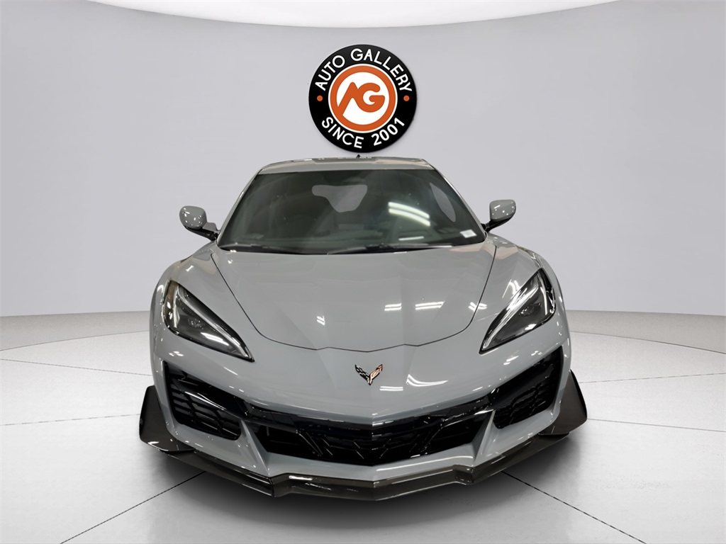2025 Chevrolet Corvette Z06 3LZ photo 2