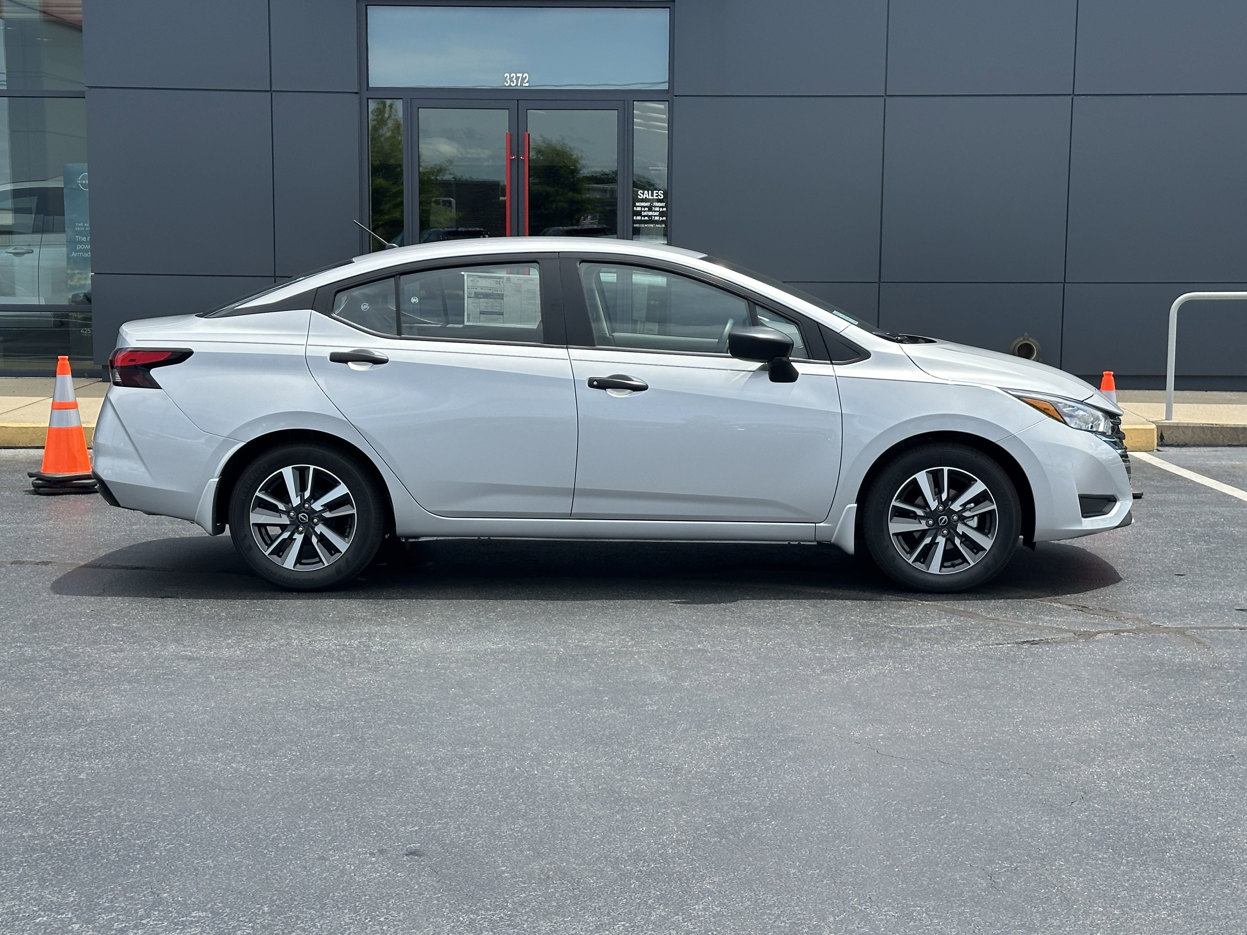 2025 Nissan Versa S photo 2