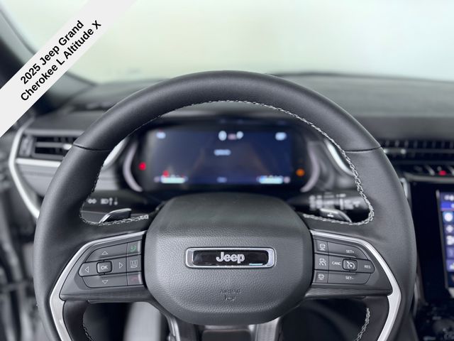 2025 Jeep Grand Cherokee Altitude X photo 33